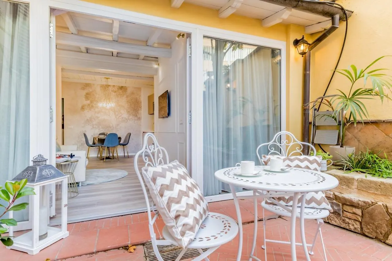 Bbhome Design Suite Apartment Over Trastevere District Rome