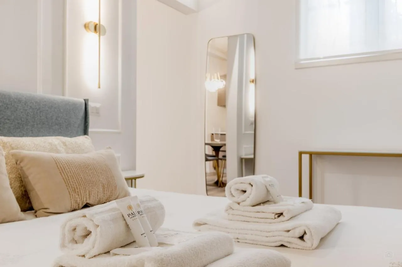Bbhome Design Suite Apartment Over Trastevere District Rome Italy