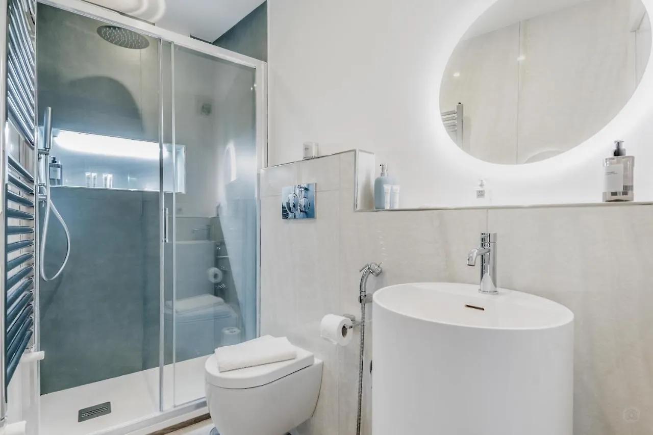 Bbhome Design Suite Apartment Over Trastevere District Rome 0*,