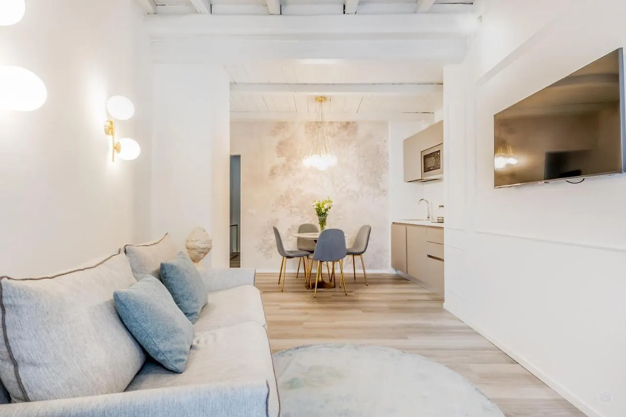 Bbhome Design Suite Apartment Over Trastevere District Rome