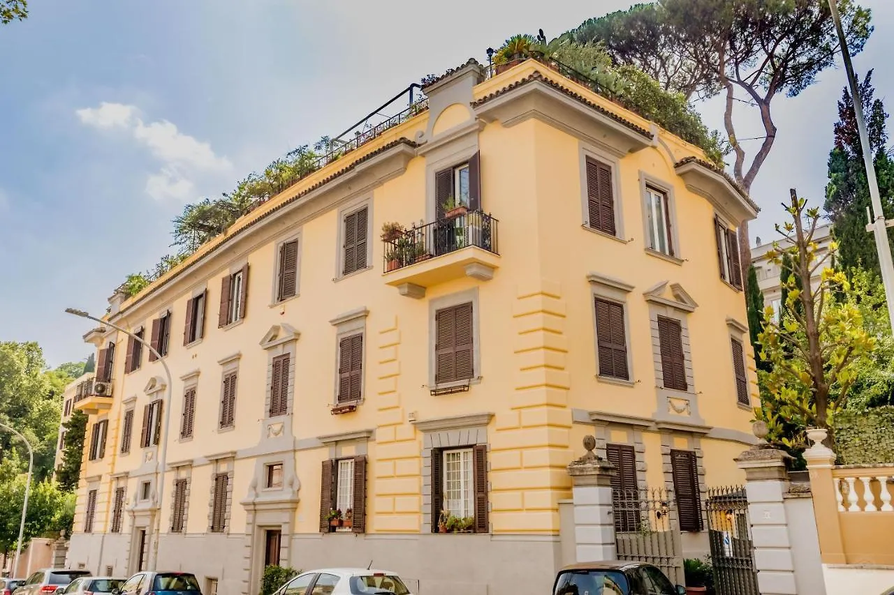 Bbhome Design Suite Apartment Over Trastevere District Rome