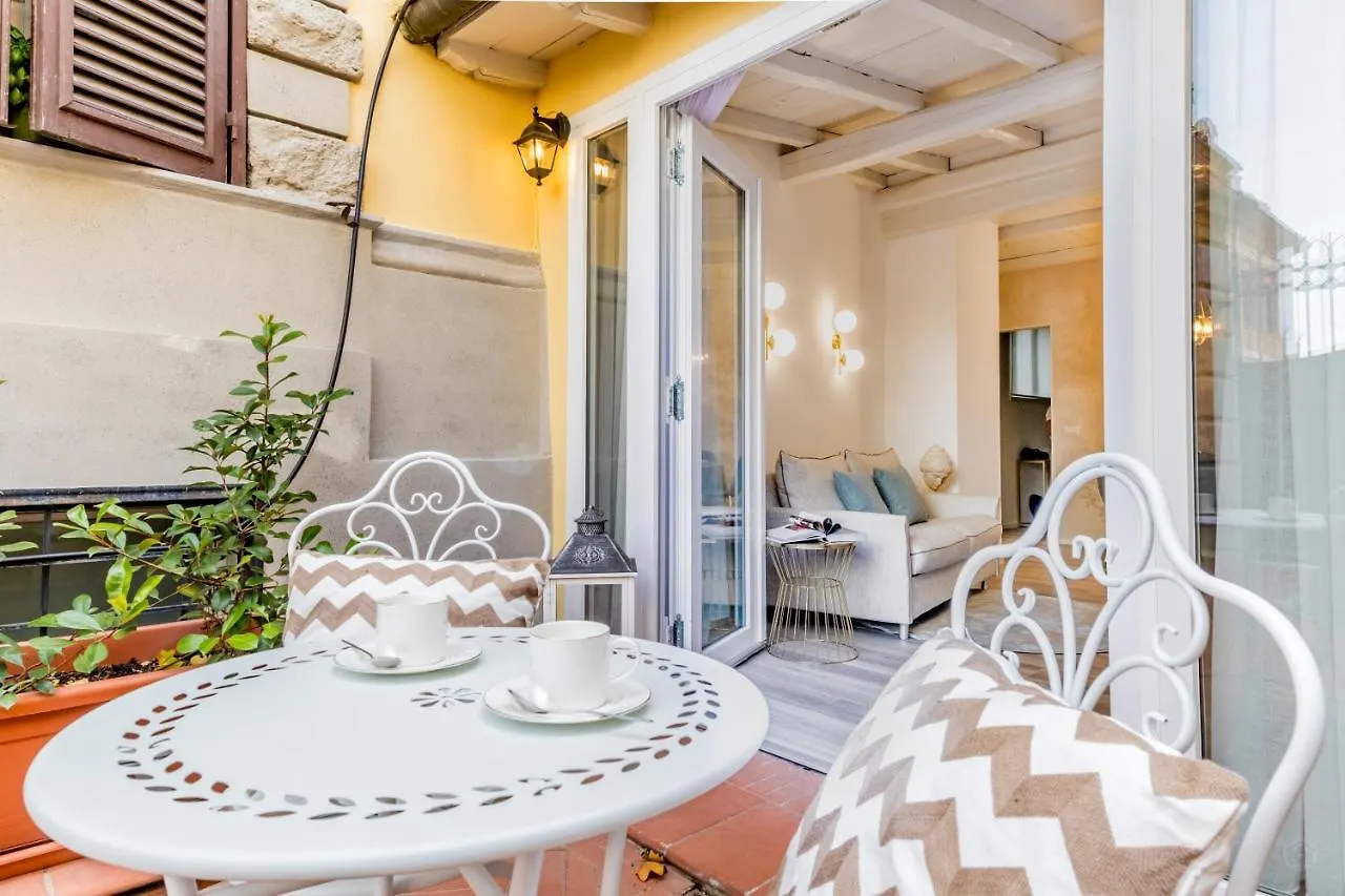 Bbhome Design Suite Apartment Over Trastevere District Rome